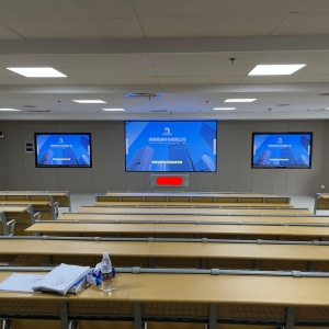 湖南某高校180人階梯教室